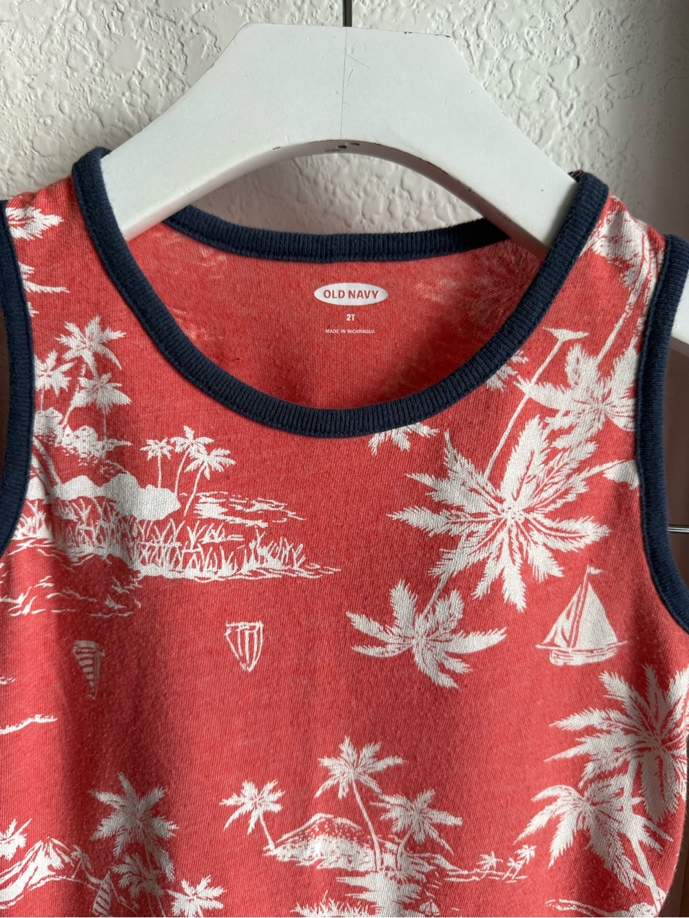 Old Navy Hawaiian Print Orange, White, & Navy Tank Top boys sz: 2T - Picture 2 of 6